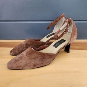 Colin Stuart Brown Suede Heels